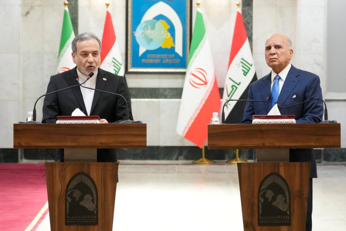 Iran targets U.S. sites in Bahrain, Kuwait