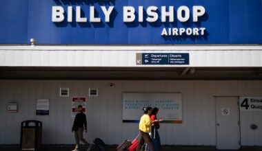 Ottawa opens consultation for Billy Bishop airport plan