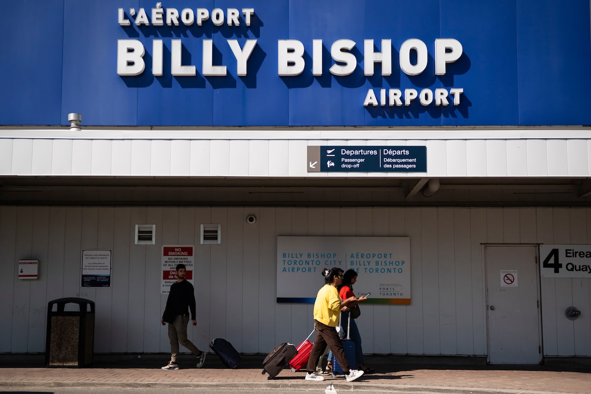 Ottawa opens consultation for Billy Bishop airport plan