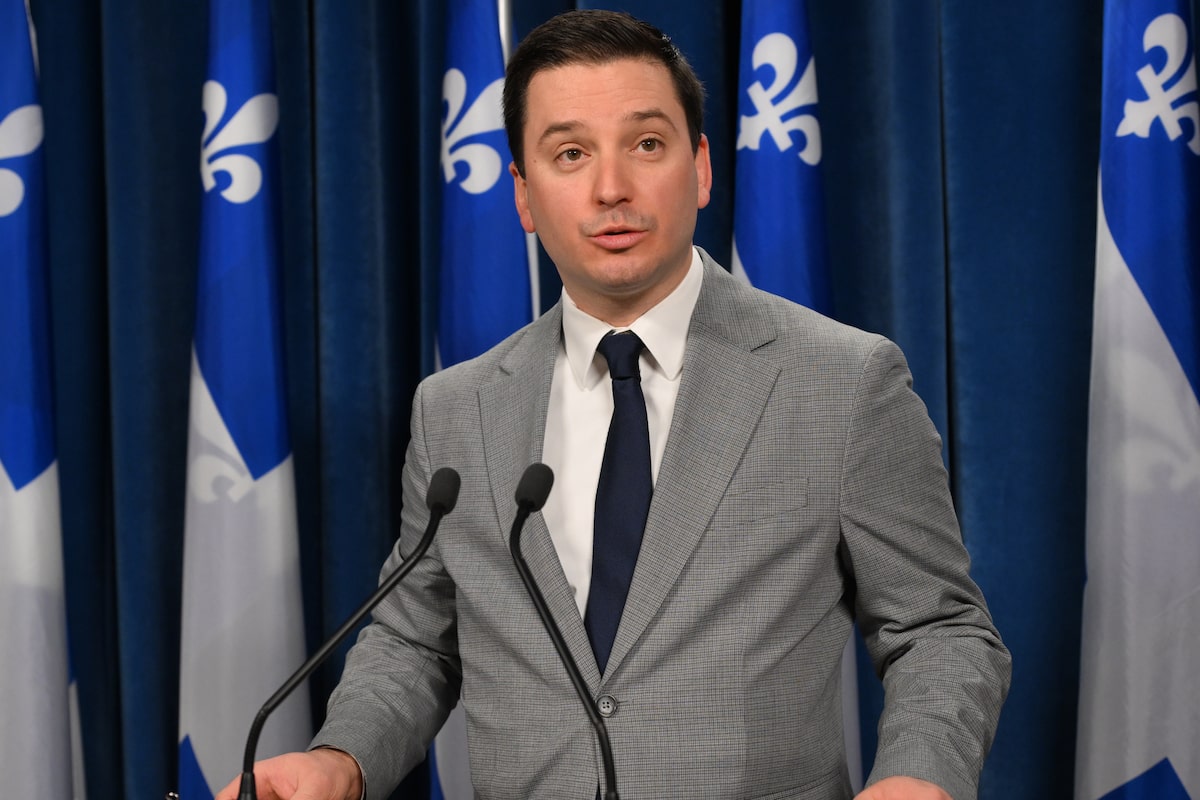Quebec constitution bill dies ahead of provincial election