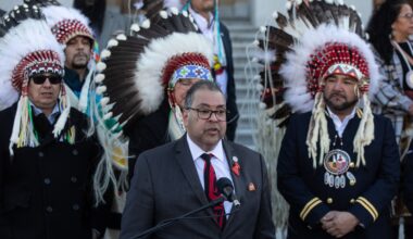 Nenshi urges Smith fire senior aide over social media post criticizing First Nations chiefs