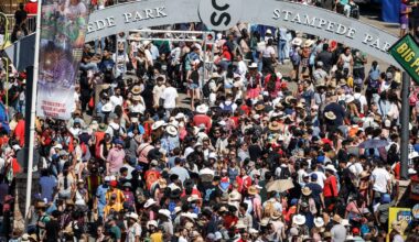 Alberta Premier, Calgary mayor fight over noise bylaw ahead of Stampede
