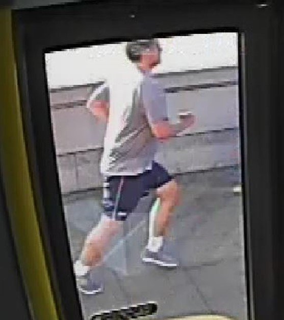 The Metropolitan Police have issued this picture of a jogger they wish to interview in connection with an incident in May on Putney Bridge, west London, in which he appears to push a woman into the path of a bus. PRESS ASSOCIATION Photo. Issue date: Tuesday August 8, 2017. See PA story POLICE Putney. Photo credit should read: Metropolitan Police/PA Wire NOTE TO EDITORS: This handout photo may only be used in for editorial reporting purposes for the contemporaneous illustration of events, things or the people in the image or facts mentioned in the caption. Reuse of the picture may require further permission from the copyright holder.