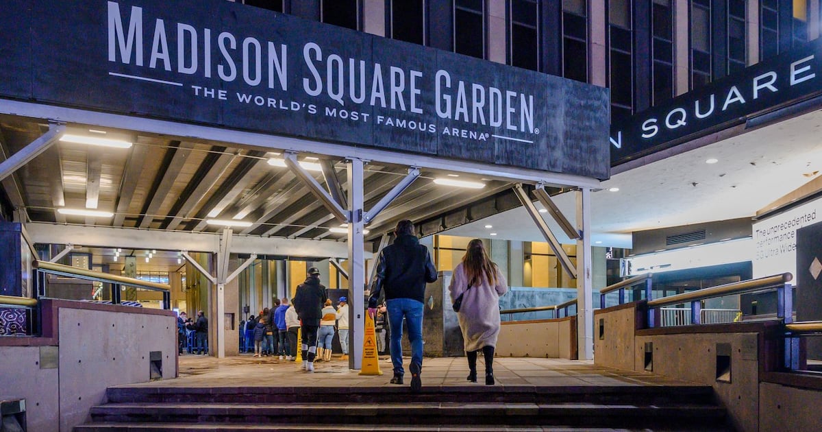 Man falls to death during concert at Madison Square Garden
