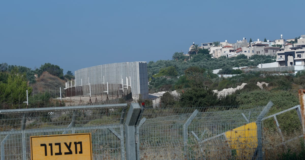 One killed and five wounded in shooting attack in central Israel