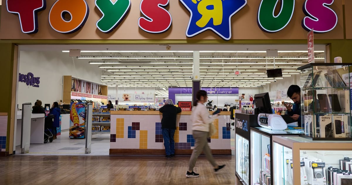 Toys 'R' Us Canada gets court approval to sell parts of business