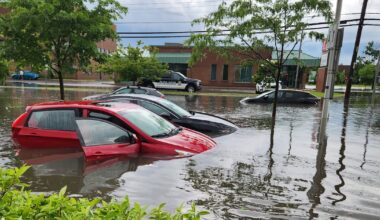 West Island faces flood aftermath as thousands remain without power - CTV News