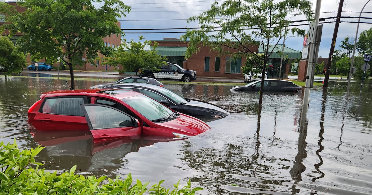 West Island faces flood aftermath as thousands remain without power - CTV News