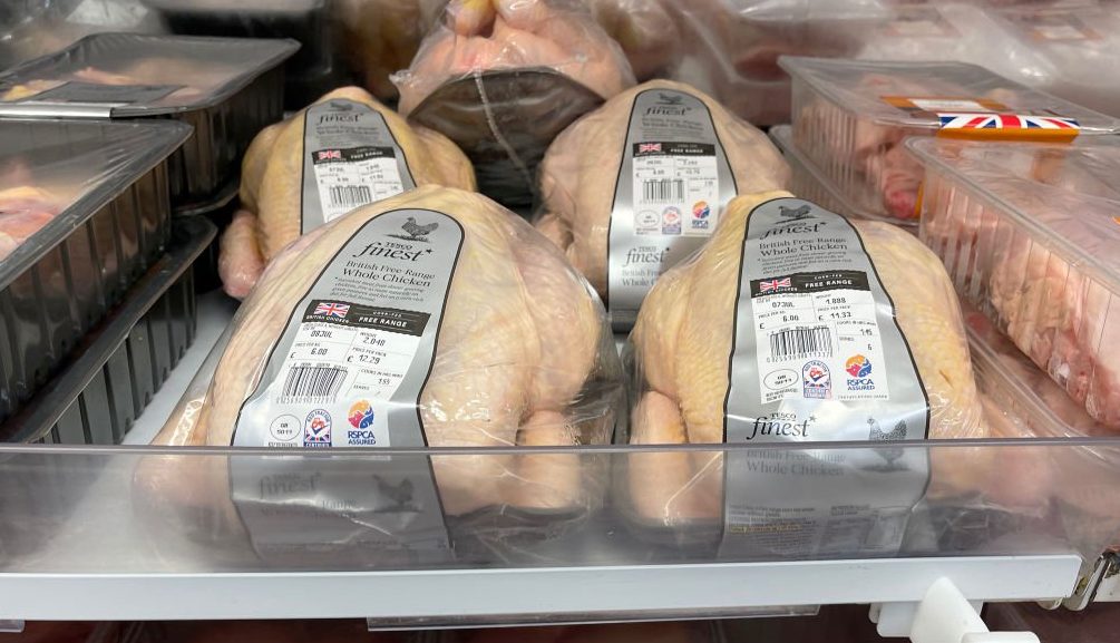 NORTHWICH, ENGLAND - JULY 06: Whole chicken sit on display in a Tesco supermarket on July 06, 2022 in Northwich, England. The British Retail Consortium recently said food manufacturers and supermarkets are having to pass on some of the cost of soaring raw materials to consumers, leading to the price of basic goods throughout the UK rising at the fastest pace since September 2008. Fresh food prices increased by 6% in the year to June 2022 coupled with an increase in inflation, and fuel and energy prices to create a cost of living crisis. This is leading to millions of low-income households going without essentials items, falling behind on bills and taking on debt. (Photo by Christopher Furlong/Getty Images)