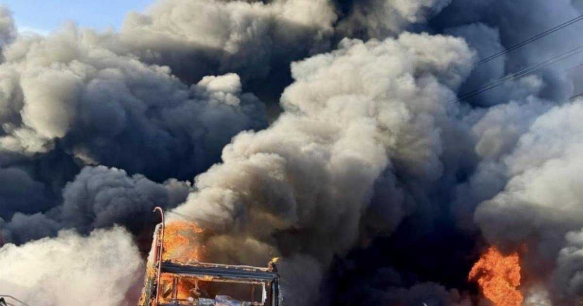 Huge fire that destroyed 36 double-decker buses believed to be arson | News UK