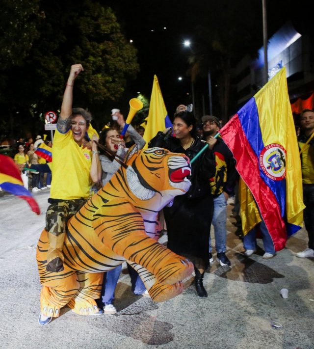 Supporters of Colombia's right-wing presidential candidate Abelardo De La Espriella gather as they celebrate after the preliminary runoff results against leftist candidate Ivan Cepeda, in Bogota, Colombia, June 21, 2026. REUTERS/Juan David Duque