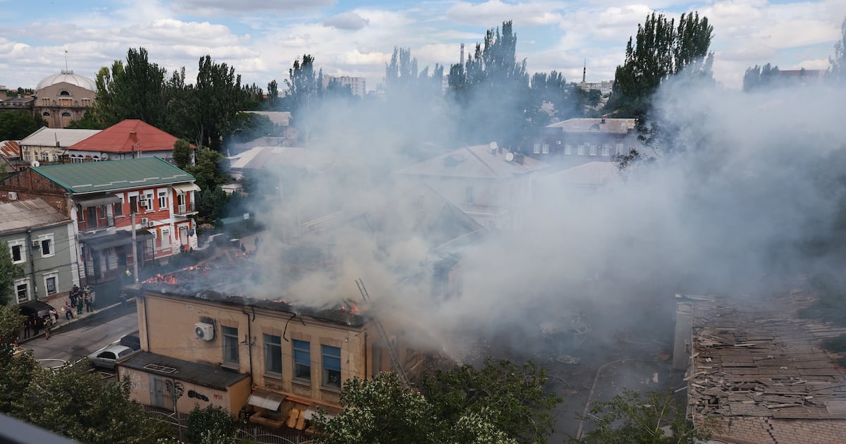 Ukraine unleashes one of its heaviest drone bombardments of Russia - CTV News