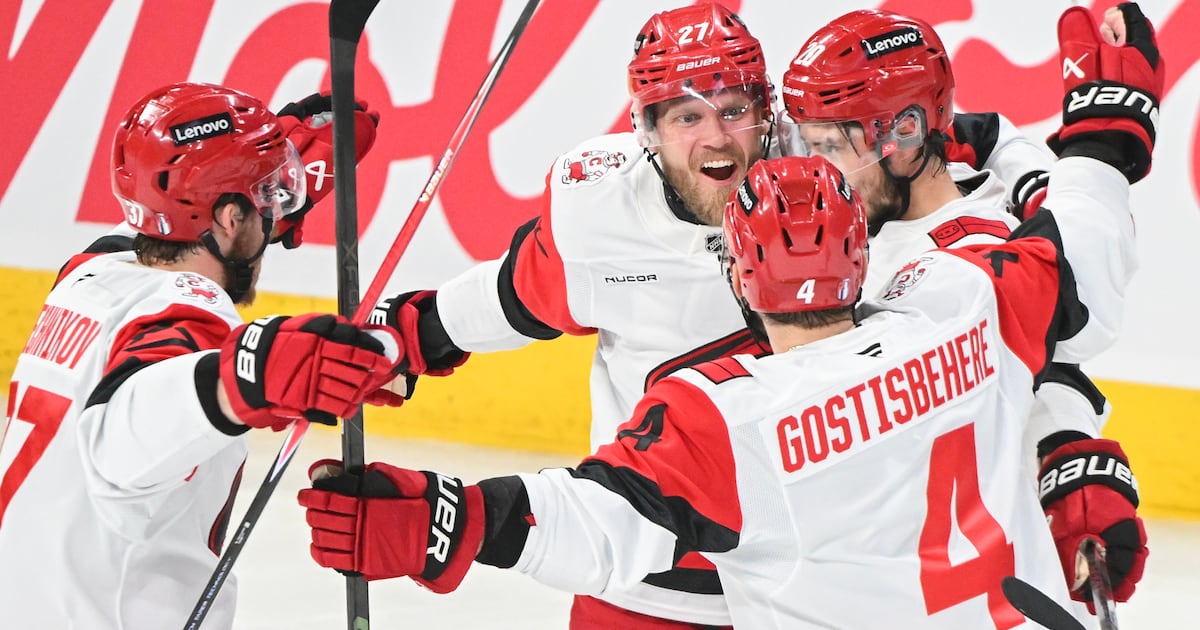 Despite stronger regular season and playoffs, Carolina Hurricanes viewed as underdogs against Vegas Golden Knights around NHL