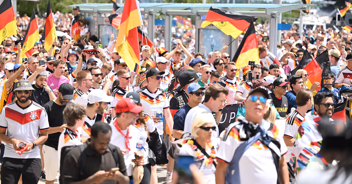 Fans making their way inside Toronto Stadium ahead of ahead of city’s third World Cup match. Live updates here - CTV News