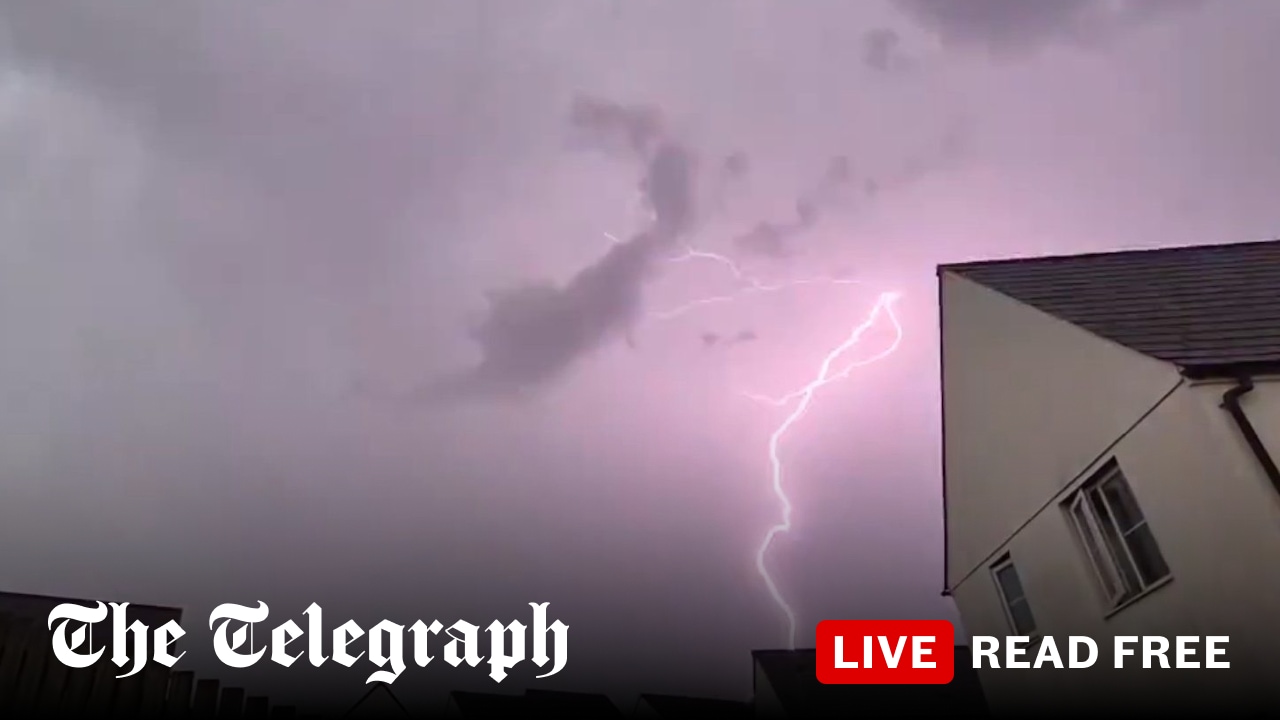 UK heatwave latest: Thunderstorms strike Britain as heatwave rumbles on