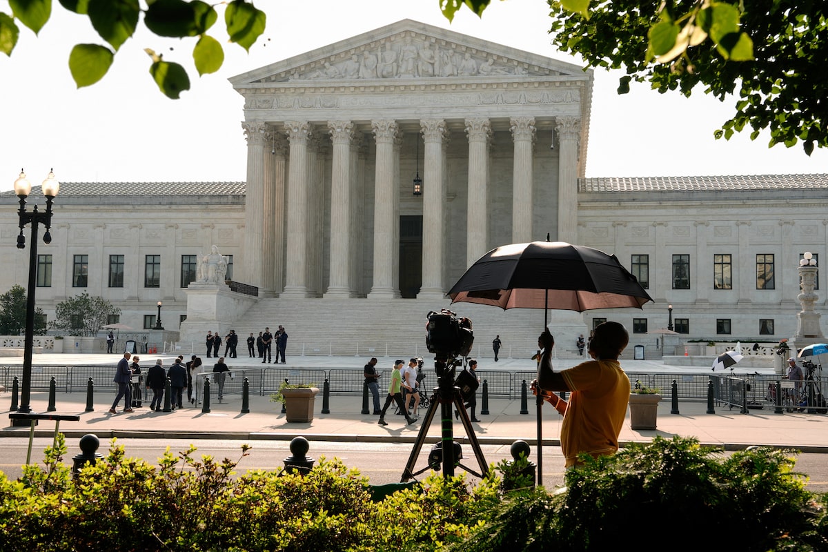 U.S. Supreme Court upholds birthright citizenship, strikes down Trump’s executive order