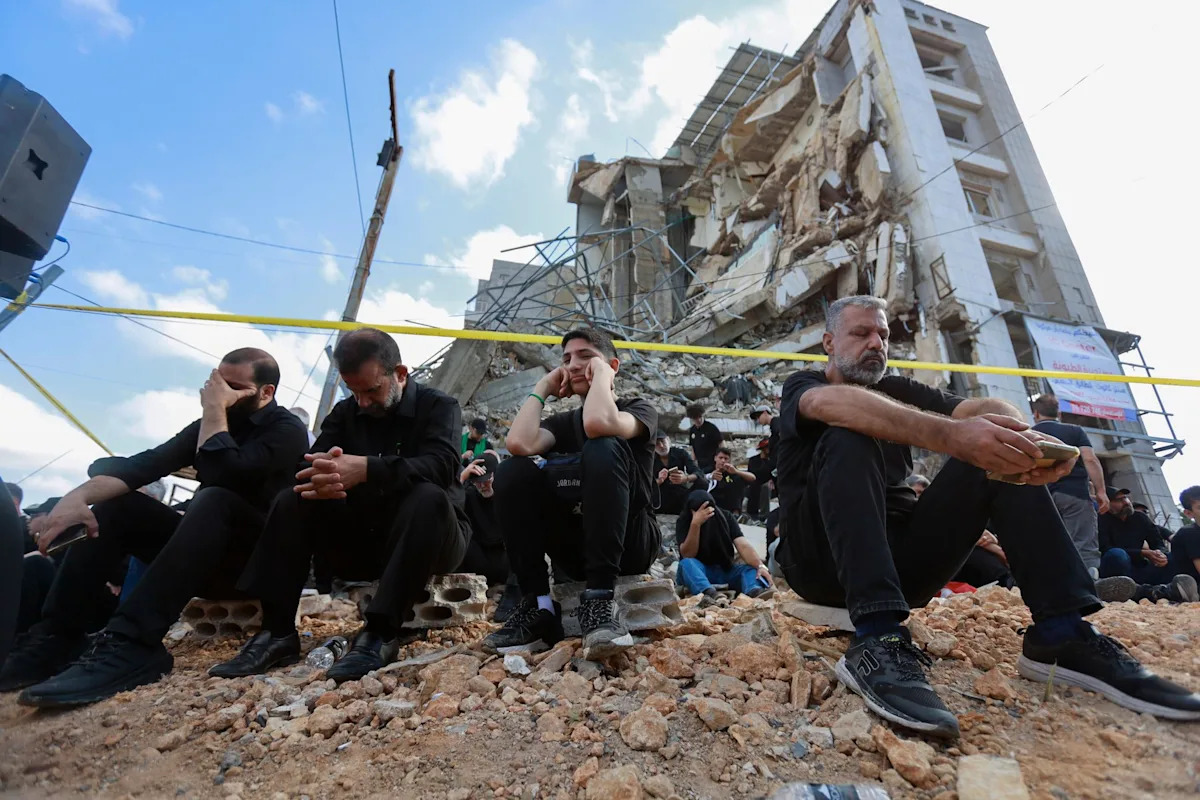 Thousands mark Ashura in Lebanon amid tensions with Israel