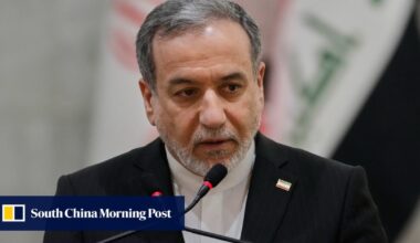 Iran warns ships not to bypass its chosen Hormuz route