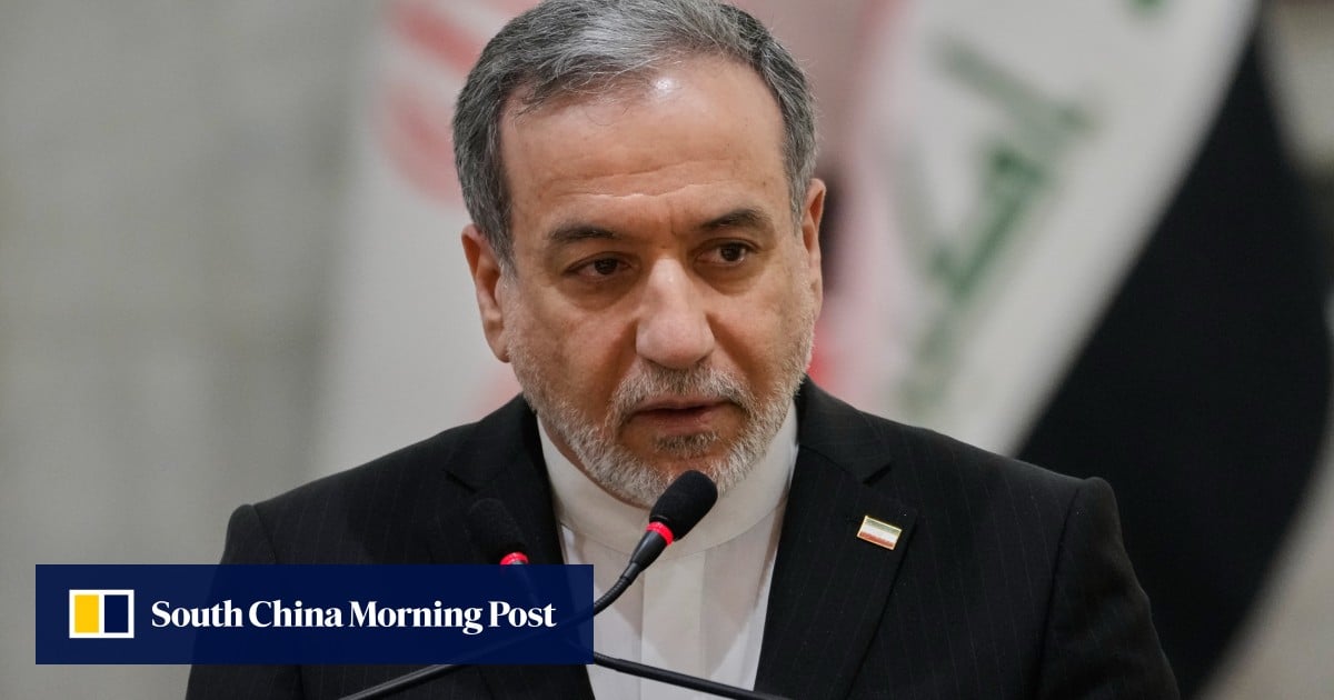 Iran warns ships not to bypass its chosen Hormuz route