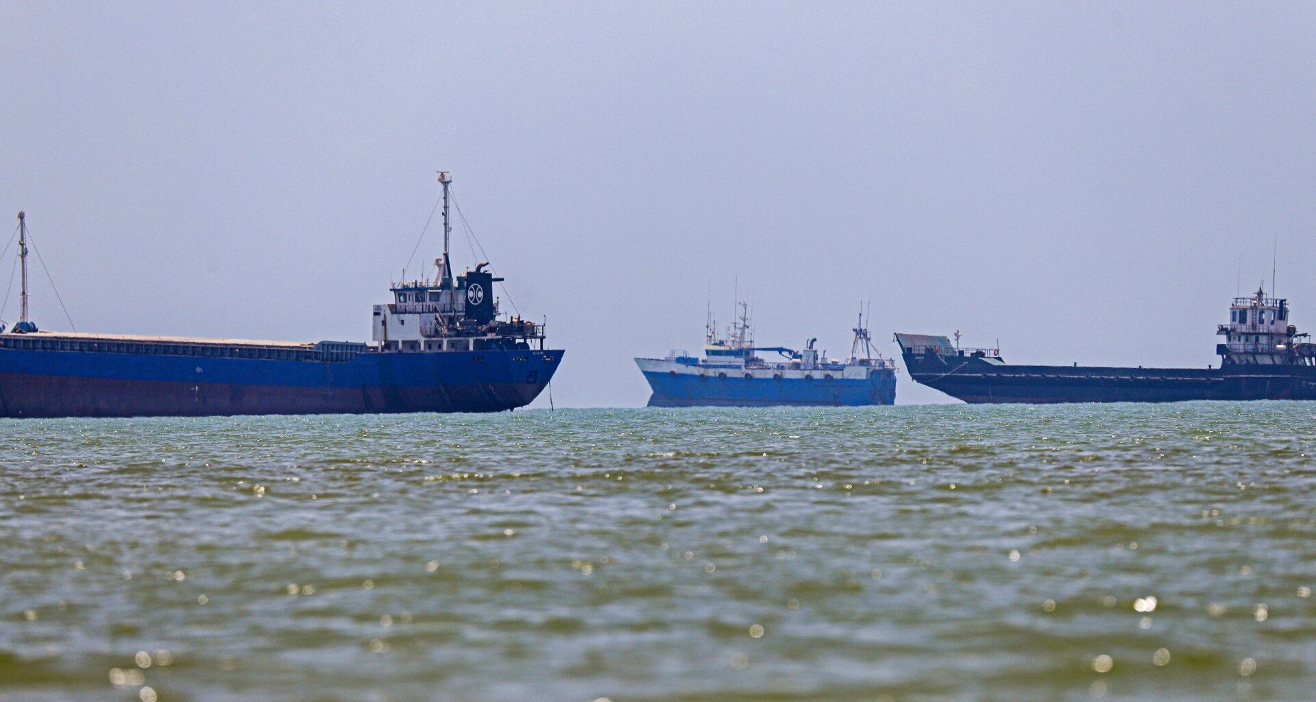 UN starts evacuating 11,000 stranded sailors from Strait of Hormuz | US-Israel war on Iran News