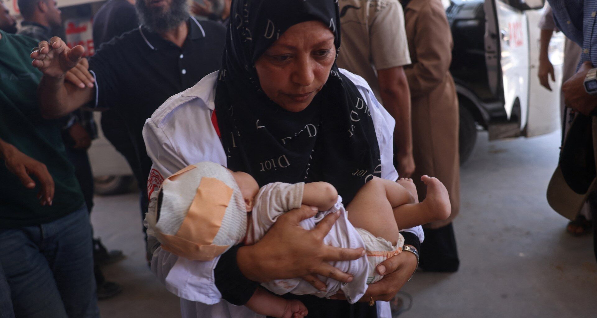 Israel kills four Palestinians in Gaza as attacks on tents continue | Al-Aqsa Mosque News