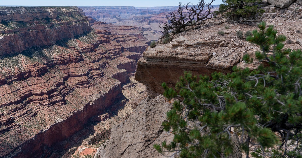 Teen dies after showing symptoms of heat-related illness on strenuous hike through Grand Canyon