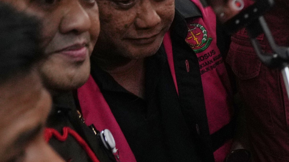 Indonesia arrests officials in crackdown on corruption | Corruption News
