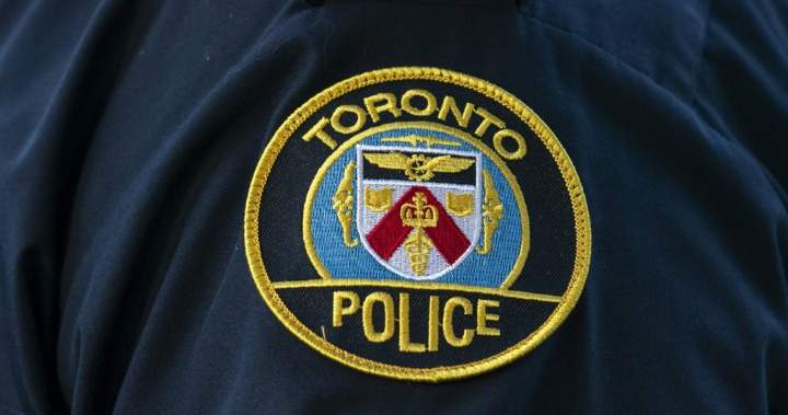 Toronto police charge 5 with antisemitic hate over Bathurst-Sheppard protests - Toronto