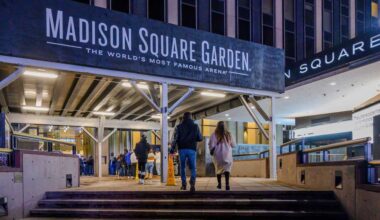 Man dies after fall at Madison Square Garden concert