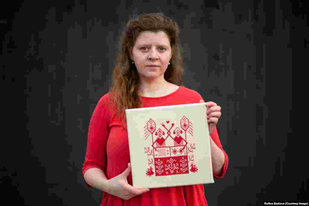 <a href="https://www.vyzyvanka.com/" target="_self" class="wsw__a"><strong>Rufina Bazlova</strong></a><strong> </strong>(pictured) is the Czech-based Belarusian artist behind the project, which she began with art historian Sofia Tocar.<br><br>Framed In Belarus is a compilation of 681 embroideries stitched by volunteers from around the world who followed designs created by Bazlova.
