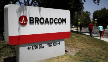 Broadcom Jumps 6% on Alphabet $80B AI Raise, Marvell Soars 18% on Jensen Huang’s $1T Endorsement