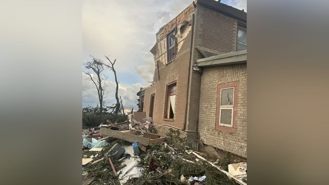 'Monster' tornado destroys brick farmhouse in western Manitoba