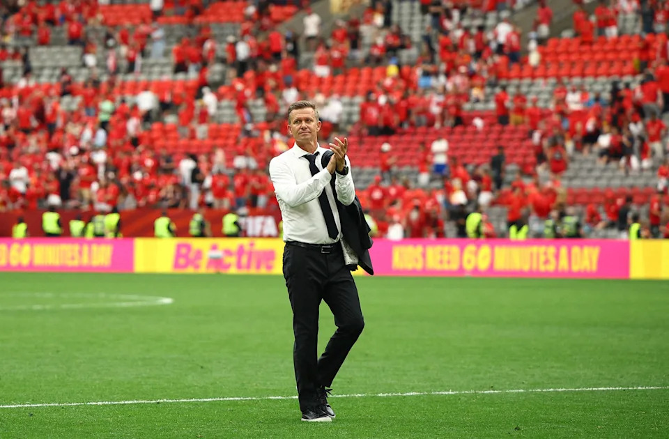 Soccer Football - FIFA World Cup 2026 - Group B - Switzerland v Canada - BC Place, Vancouver, Canada - June 24, 2026 Canada coach Jesse Marsch applauds fans after the match REUTERS/Agustin Marcarian
