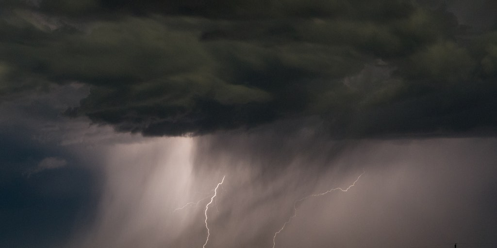 Destructive tornadoes and winds likely as Level 4 outbreak targets Midwest