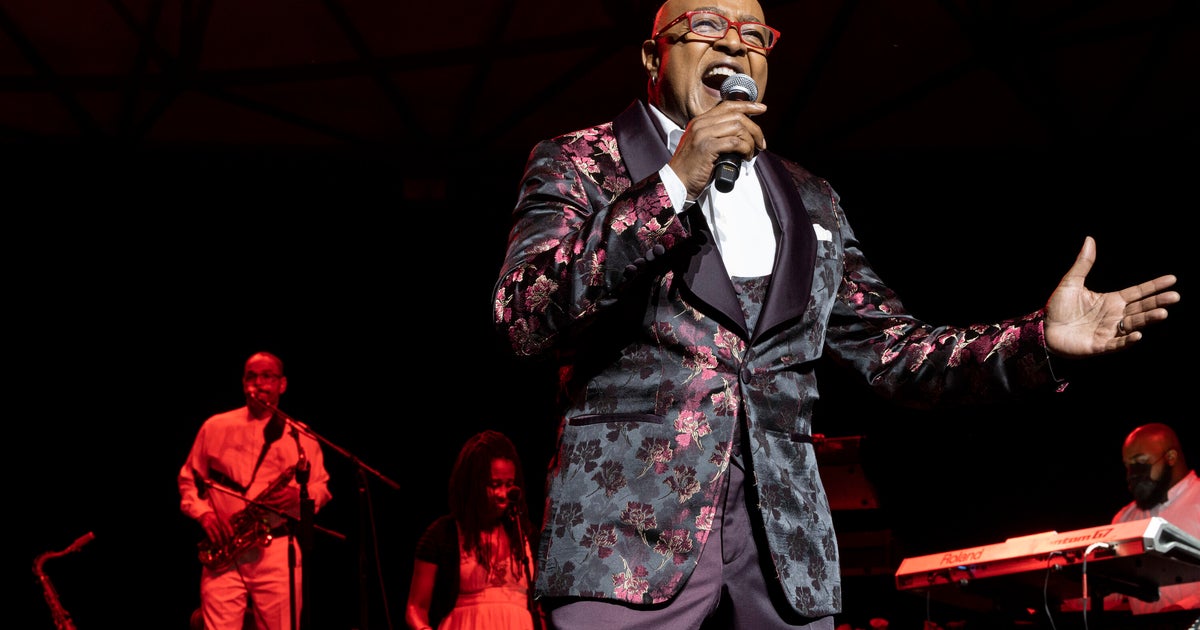 Peabo Bryson And Regina Belle In Concert - Detroit, MI