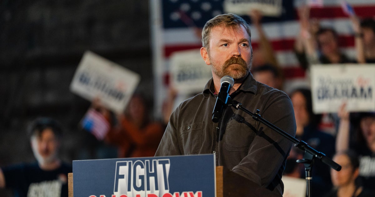 Graham Platner faces another controversy days ahead of Maine Senate primary
