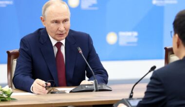 Putin sees "no point" in meeting with Zelenskyy to discuss ending war