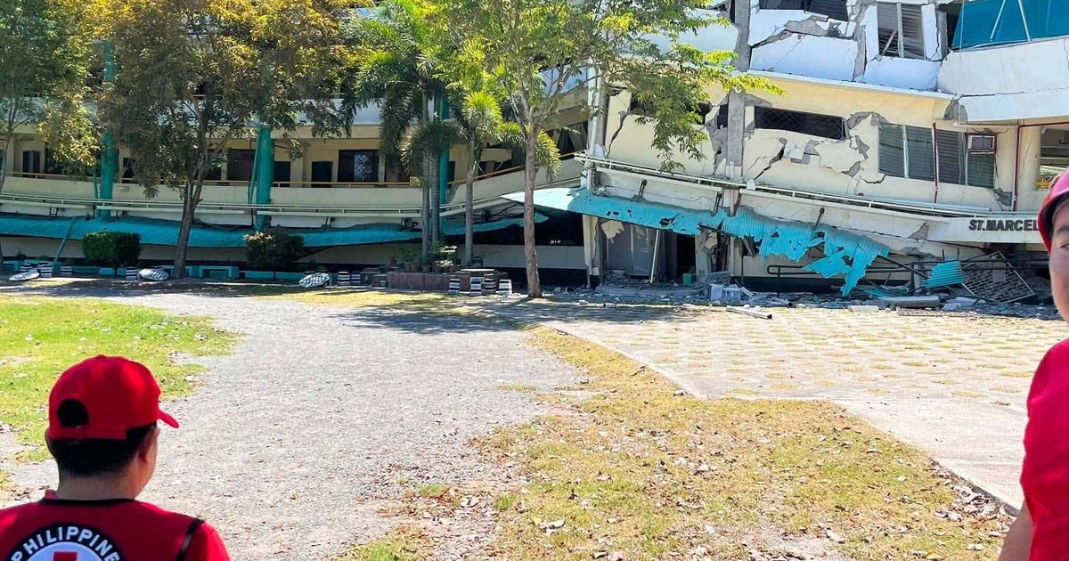 Powerful 8.2-magnitude earthquake strikes Mindanao, Philippines