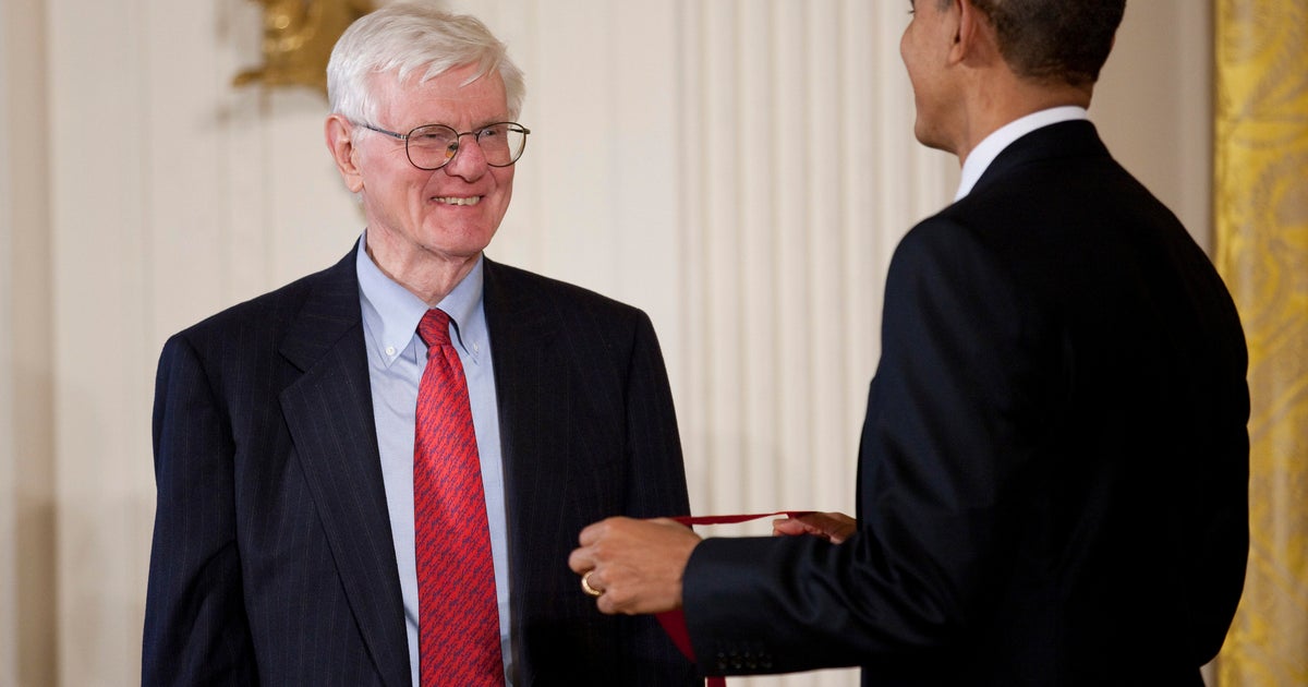 Pulitzer-winning historian honored by Obama dies after car hits him in Rhode Island supermarket parking lot