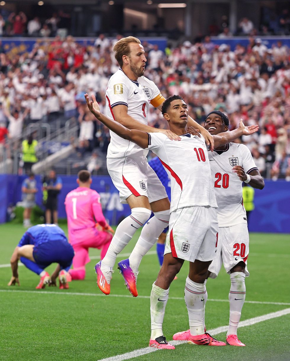 Harry Kane and Jude Bellingham struck as England soared past Croatia in their World Cup opener