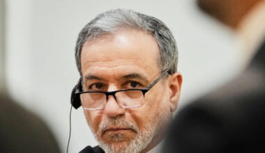 Iran attacks Bahrain and Kuwait following US strikes and threatens to halt talks
