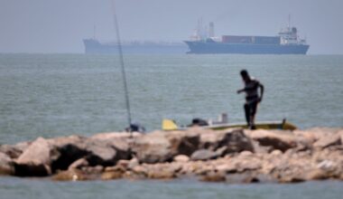 US military says it struck multiple targets in Iran as ceasefire is strained by 2nd day of attacks – Boston 25 News