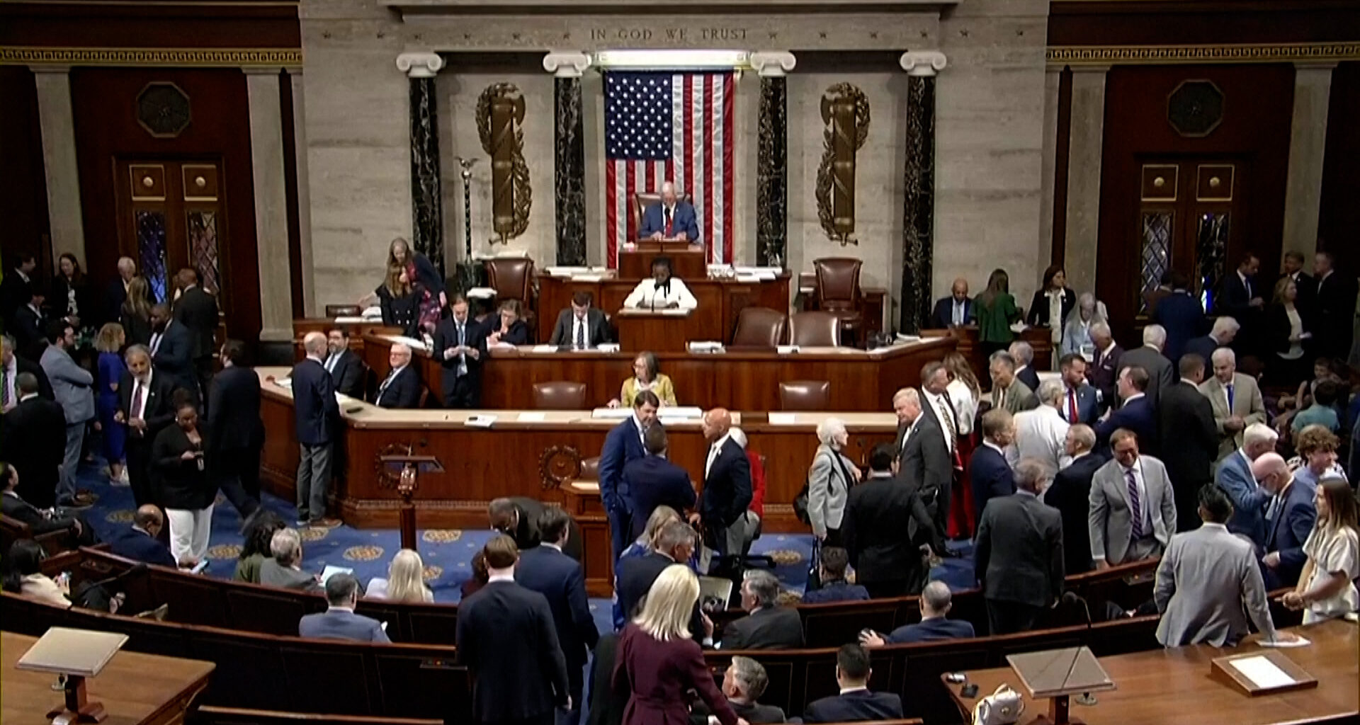 Video: US House of Representatives votes to block further war on Iran | Government