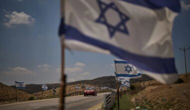 Evangelicals stand by Israel despite slip in polls