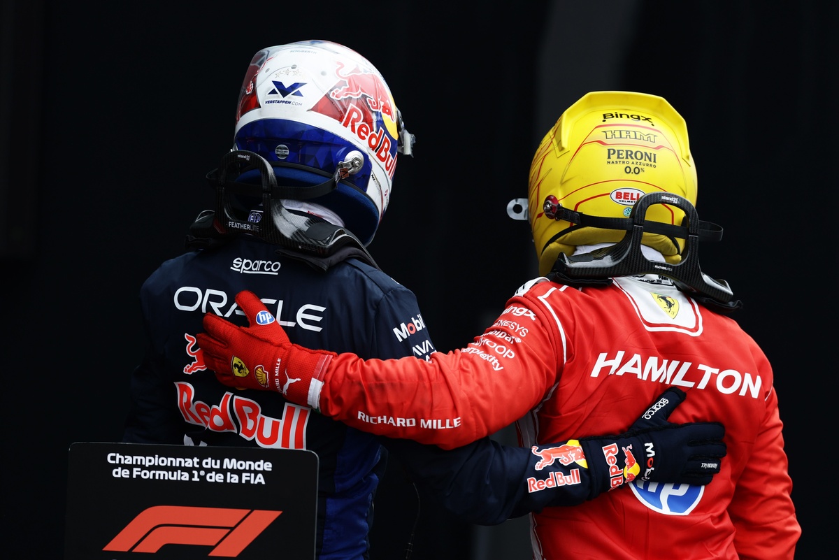 Lewis Hamilton and Max Verstappen steal show after Kimi Antonelli Monaco GP pole with viral moment