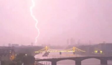 Dramatic thunderstorm hits London as lightning strikes seen across capital - London Evening Standard