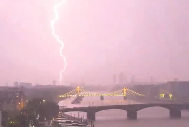 Dramatic thunderstorm hits London as lightning strikes seen across capital - London Evening Standard