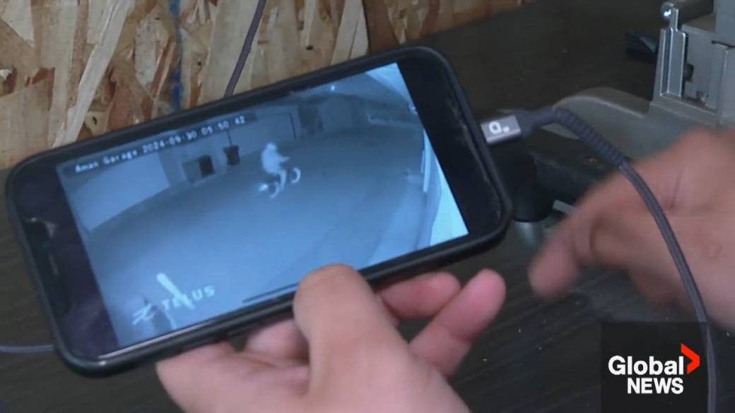Click to play video: 'Calgary police warn that warmer weather means the peak season for bike thefts'