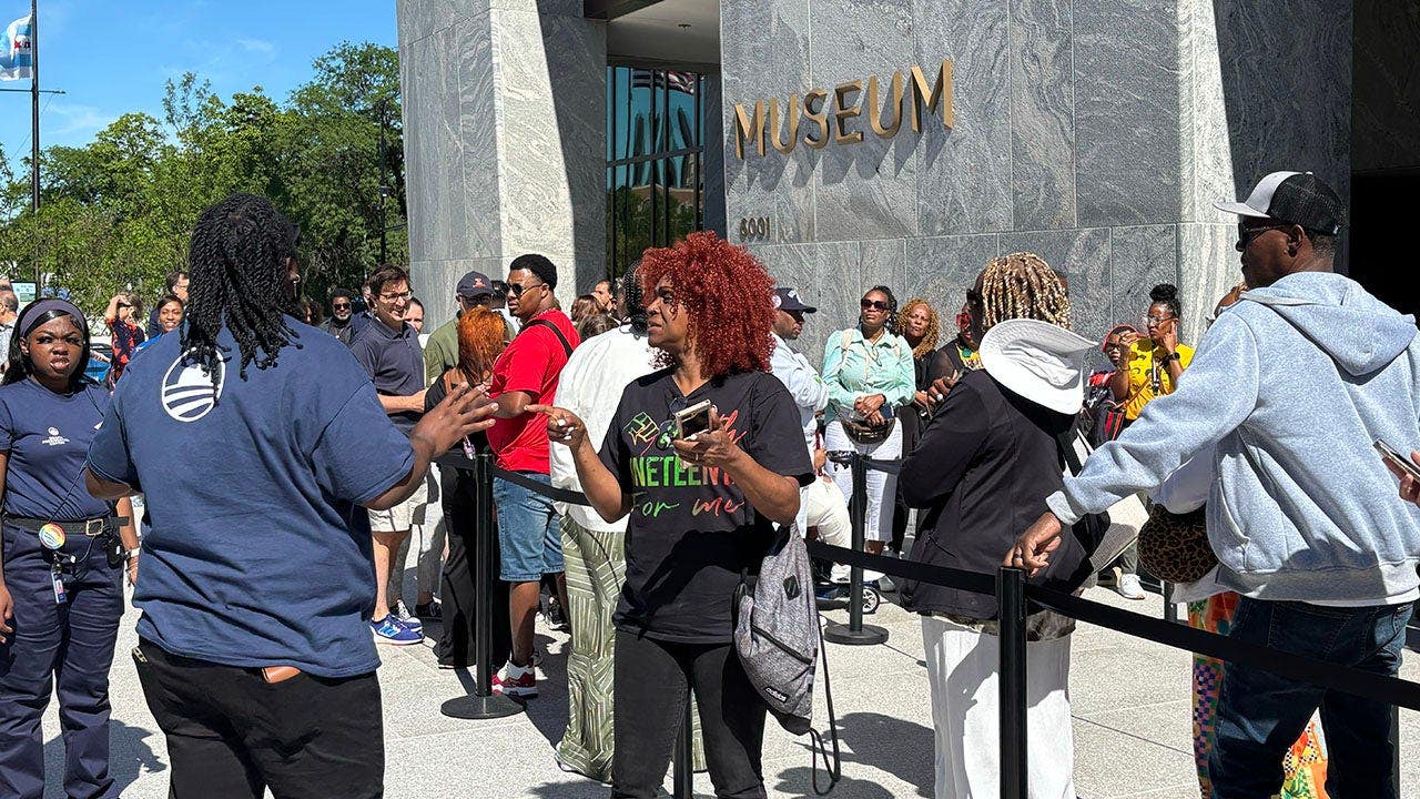 Obama Presidential Center opens as visitors hail scandal-free era
