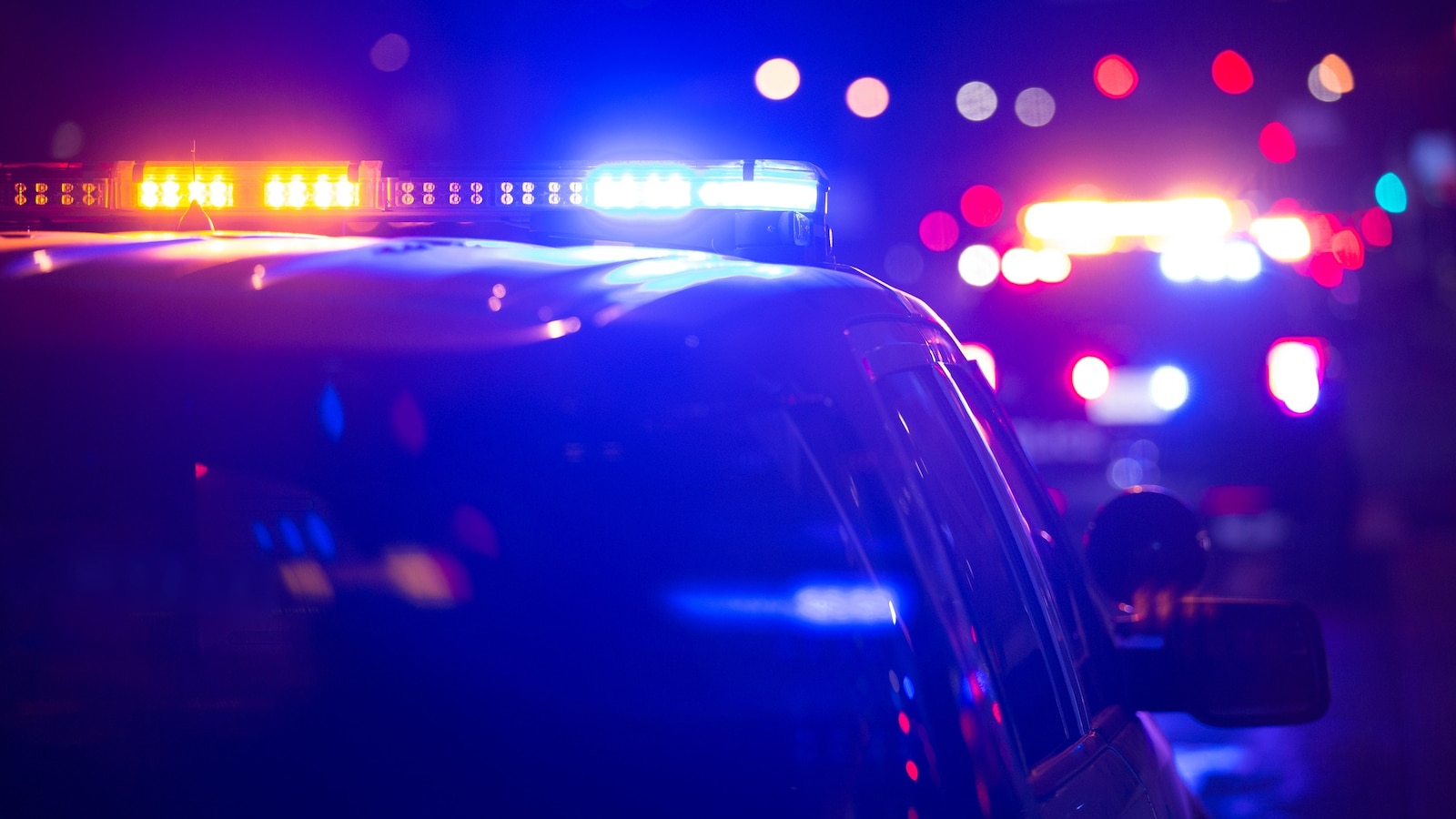 At least 12 shot after SUV pulls up and opens fire on a crowd, Chicago police say